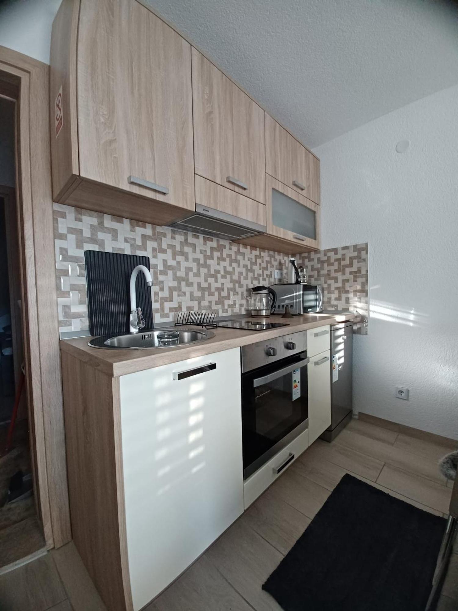 חוואר Apartment Marina Pavic מראה חיצוני תמונה