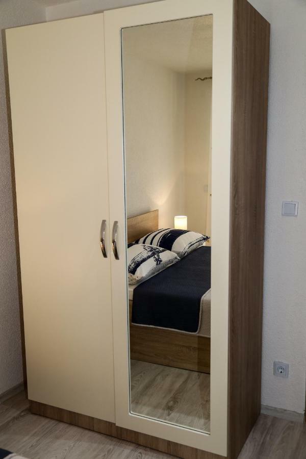 חוואר Apartment Marina Pavic מראה חיצוני תמונה